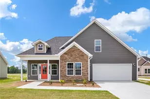 104 Miami St, Clinton, NC 28328 - Photo 1