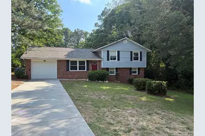 4935 Catalpa Circle, Hope Mills, NC 28348 - Photo 2