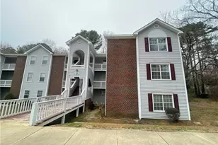 241 Waterdown Dr, Fayetteville, NC 28314 - Photo 2