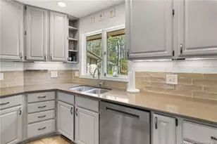 726 Piccadilly Ct, Sanford, NC 27332 - Photo 22