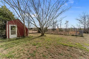 261 W Palmer St, Raeford, NC 28376 - Photo 34