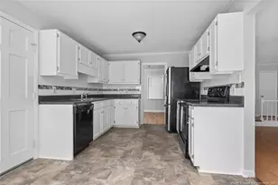 5812 Rivercroft Road Dr, Fayetteville, NC 28304 - Photo 14