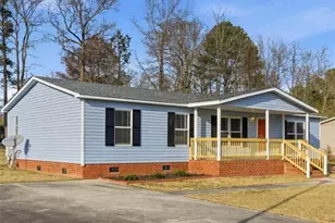 2410 O'Hara Dr, Raeford, NC 28376 - Photo 2