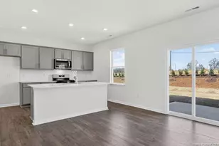 277 Maddox Dr, Aberdeen, NC 28315 - Photo 6