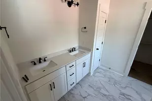 318 Pinecrest Dr, Fayetteville, NC 28305 - Photo 14