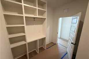 318 Pinecrest Dr, Fayetteville, NC 28305 - Photo 10