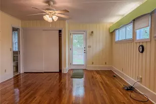 507 W 20th St, Lumberton, NC 28358 - Photo 28