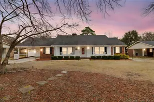 3601 Golfview Rd, Hope Mills, NC 28348 - Photo 1