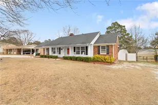 3601 Golfview Rd, Hope Mills, NC 28348 - Photo 4