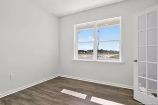 285 Maddox Dr, Aberdeen, NC 28315 - Photo 4