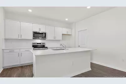 285 Maddox Drive, Aberdeen, NC 28315 - Photo 6