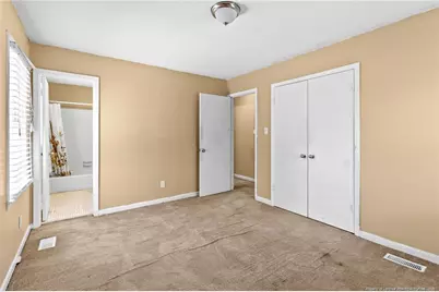 554 Glen Canyon Drive, Fayetteville, NC 28303 - Photo 12