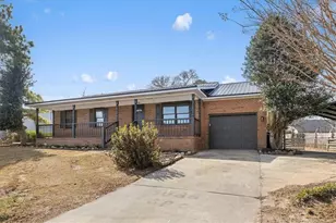 4574 Cripplecreek Ct, Fayetteville, NC 28306 - Photo 2