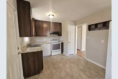 2160 Quailridge Drive, Fayetteville, NC 28304 - Photo 18