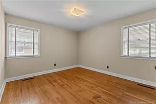 1911 Seabrook Rd, Fayetteville, NC 28301 - Photo 20