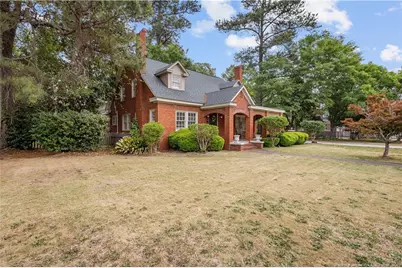 209 E 18th Street, Lumberton, NC 28358 - Photo 2