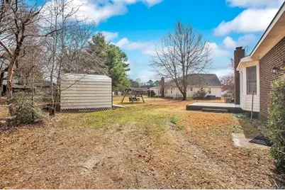 6300 Lake Trail Drive, Fayetteville, NC 28304 - Photo 22