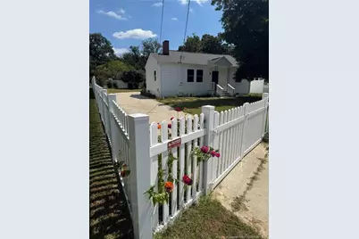 128 W Circle Court, Fayetteville, NC 28301 - Photo 2