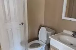 127 E 8th Ave, Red Springs, NC 28377 - Photo 10