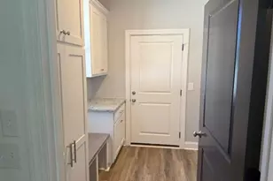 520 S Lincoln St, Benson, NC 27504 - Photo 6