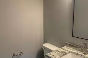 520 S Lincoln St, Benson, NC 27504 - Photo 4