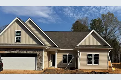 213 E 7th Avenue, Raeford, NC 28376 - Photo 1