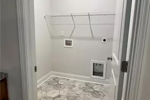 213 E 7th Ave, Raeford, NC 28376 - Photo 4