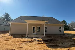 213 E 7th Ave, Raeford, NC 28376 - Photo 8