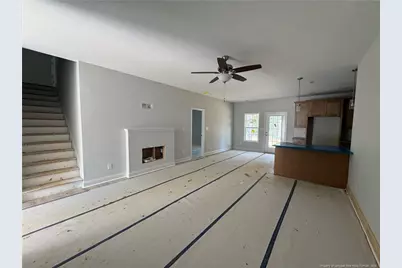 213 E 7th Avenue, Raeford, NC 28376 - Photo 6