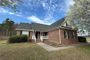 889 Louisiana Dr, Raeford, NC 28376 - Photo 2