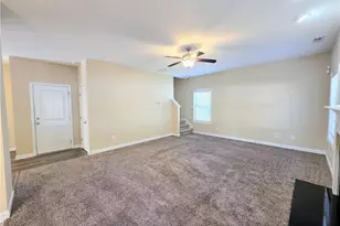 389 Roanoke Dr, Raeford, NC 28376 - Photo 4