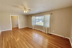 621 Welsh Pl, Fayetteville, NC 28303 - Photo 6