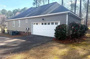 235 Palace Dr, Sanford, NC 27330 - Photo 4