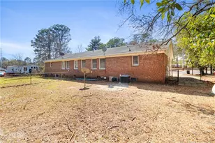 1633 & 1635 Ireland Dr, Fayetteville, NC 28304 - Photo 4