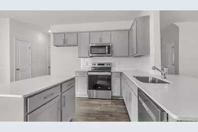 747 Lazy Elm Lane, Aberdeen, NC 28315 - Photo 10