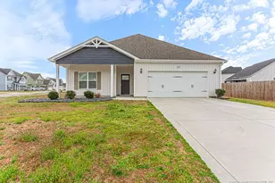 391 Leach Creek Dr, Raeford, NC 28376 - Photo 2