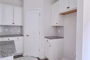 407 Windemere Dr, Fayetteville, NC 28314 - Photo 12