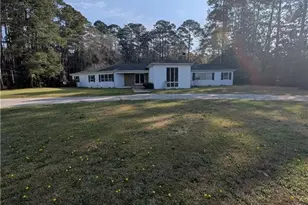 1503 Lake View Road S, Fairmont, NC 28340 - Photo 1