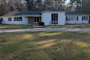 1503 Lake View Road S, Fairmont, NC 28340 - Photo 2