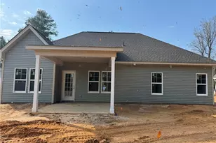 303 E 7th Ave, Raeford, NC 28376 - Photo 18