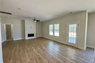 303 E 7th Ave, Raeford, NC 28376 - Photo 12