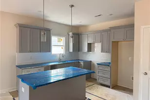 303 E 7th Ave, Raeford, NC 28376 - Photo 2