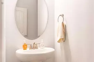 2620 Highpoint Ct, Fayetteville, NC 28304 - Photo 8