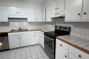 571 Winding Creek Rd, Fayetteville, NC 28305 - Photo 10