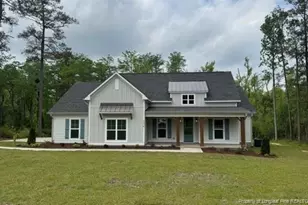 5379 Club House Ln, Hope Mills, NC 28348 - Photo 1