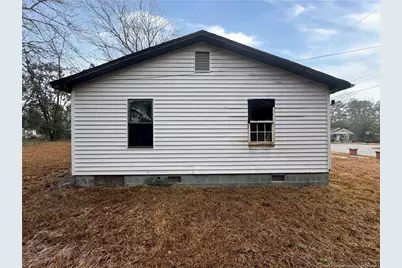 304 Tuskeegee Drive, Laurinburg, NC 28352 - Photo 4