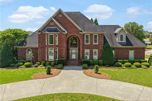 101 Kingsway Dr, Dunn, NC 28334 - Photo 2
