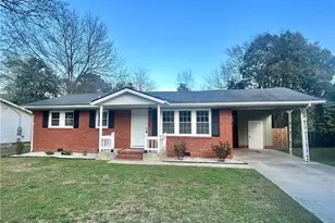 1209 Martindale Dr, Fayetteville, NC 28304 - Photo 2