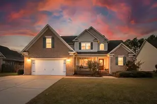 1328 Masterpiece Dr, Hope Mills, NC 28348 - Photo 2