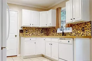 10 Valley View Ct, Sanford, NC 27332 - Photo 10